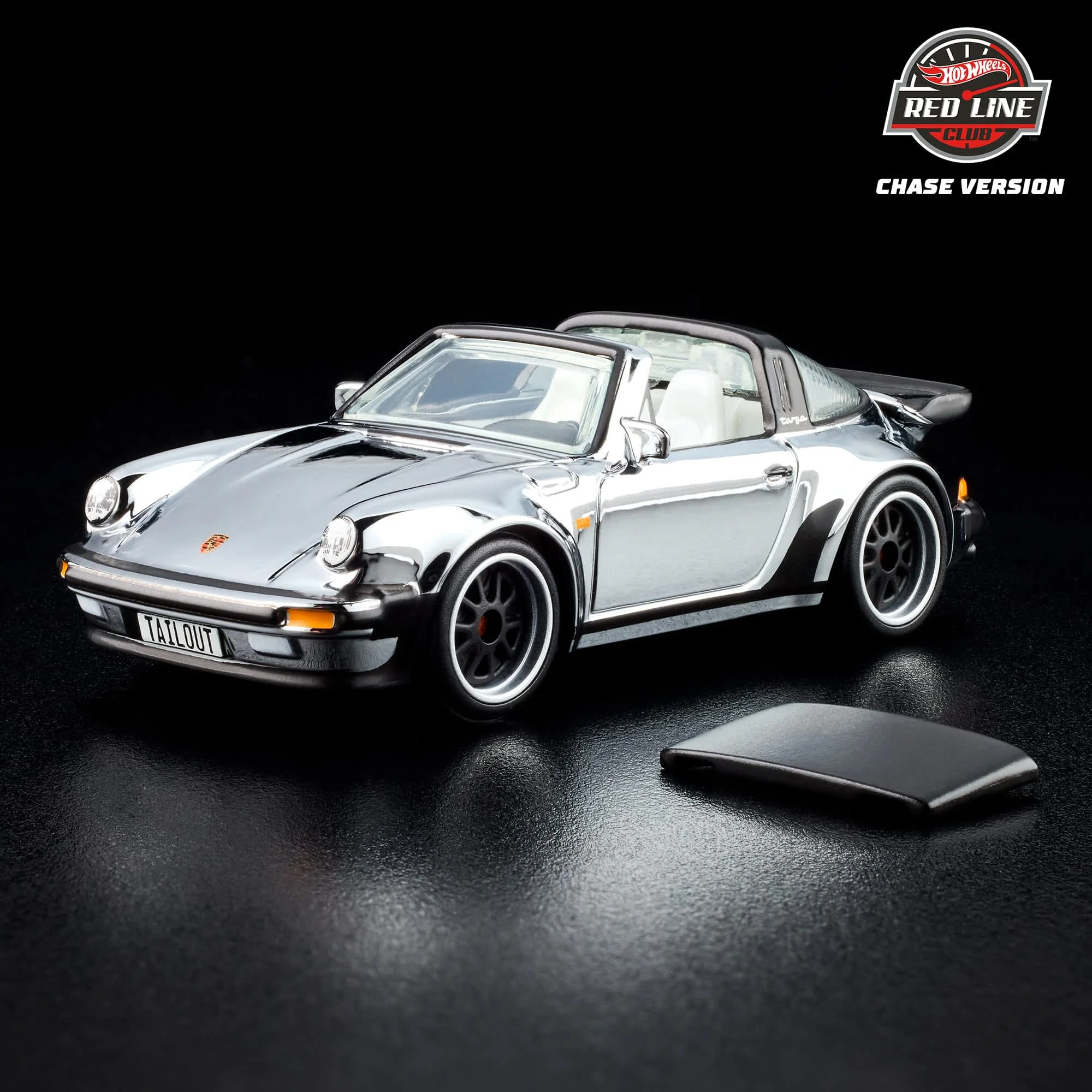 JJY65 - Hot Wheels RLC Exclusive 1988 Porsche 911 Targa Turbo Chase Version