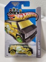 X1684 - Custom ’77 Dodge Van