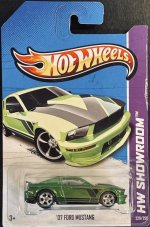 X2013 - ’07 Ford Mustang